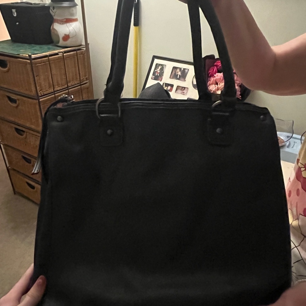 Stylish Black and Cream Striped Bag - Picture 3 of 5